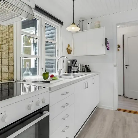 2 Bedroom Cozy In Vaeggerlose *