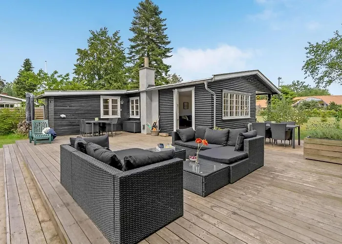 2 Bedroom Cozy In Vaeggerlose *